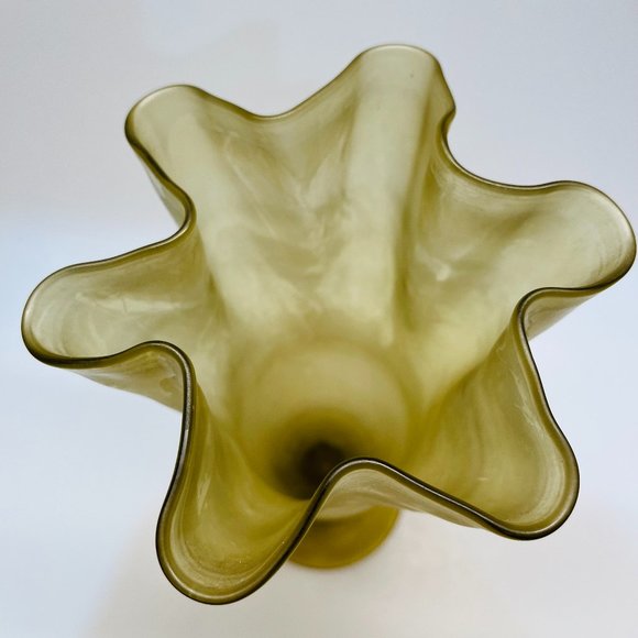 Art Nouveau Vintage Hand-pulled, Hand-blown Yellow Brown Frosted Ruffle Vase - Picture 5 of 10